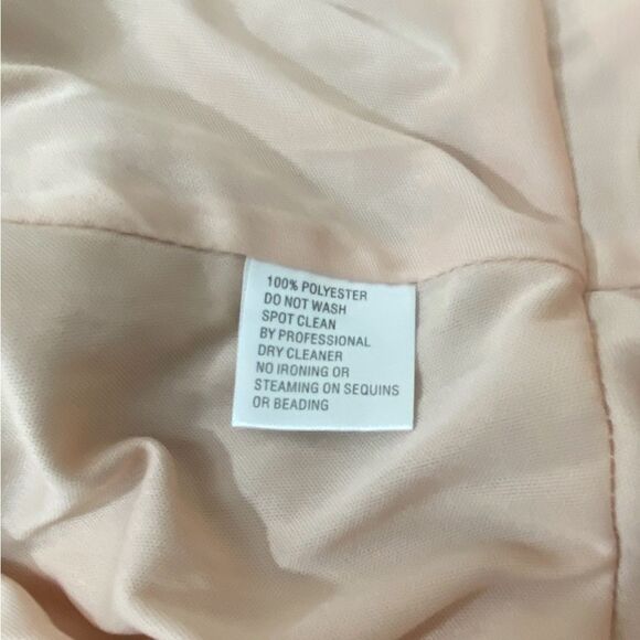 Mac Duggal Sequined Puff-Sleeve Sheath Gown size 2 - Picture 10 of 10